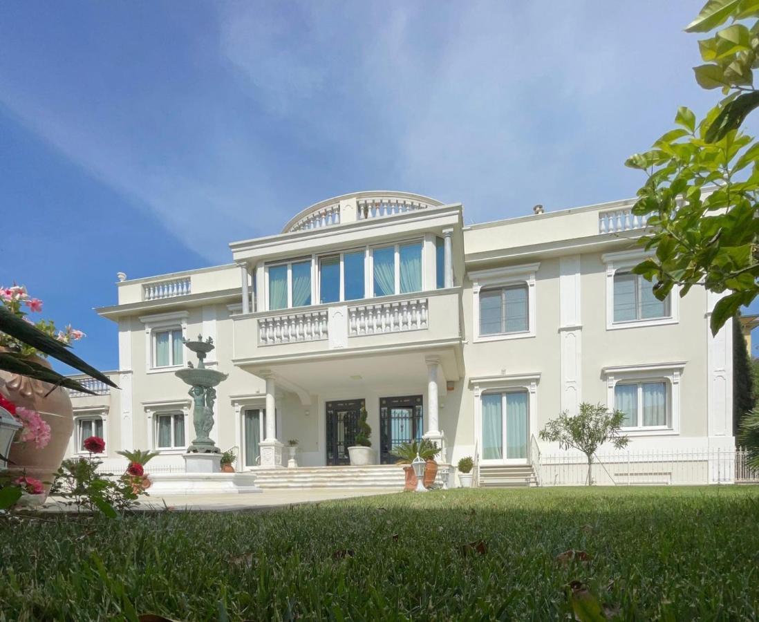 Villa Bianca A Few Steps By The Sea With Exclusive Garden & Jacuzzi Livorno Exterior photo