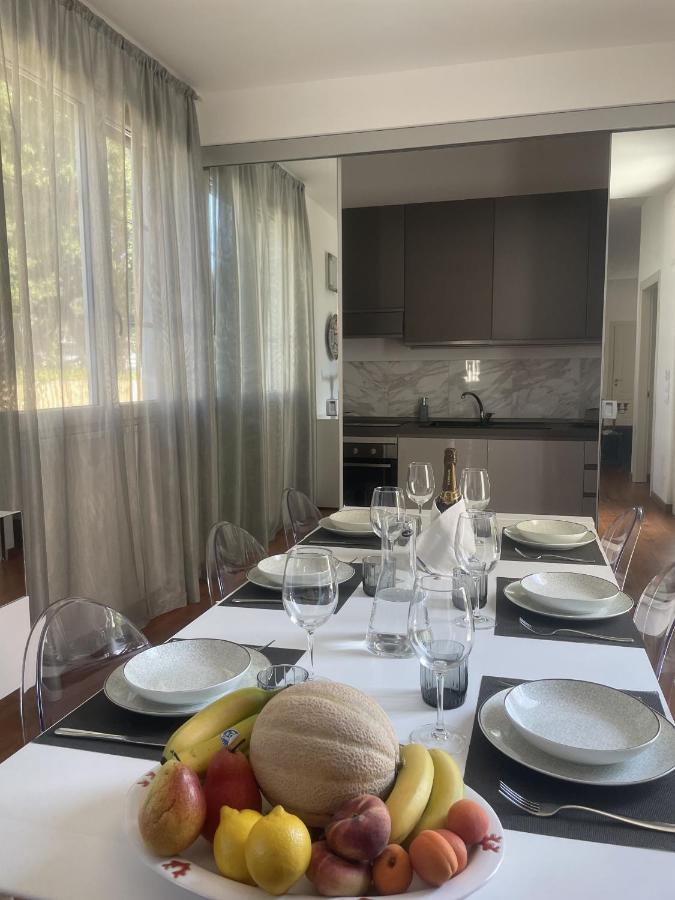 Villa Bianca A Few Steps By The Sea With Exclusive Garden & Jacuzzi Livorno Exterior photo